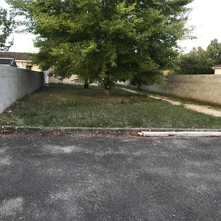 Casa de Férias 35m2 à 3 Km De La Gare D Angoulême Avec Draps Et Linge De Maison Fournis *