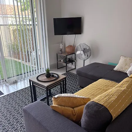 35m2 A 3 Km De La Gare D Angouleme Avec Draps Et Linge De Maison Fournis Ferienhaus Le Gond-Pontouvre